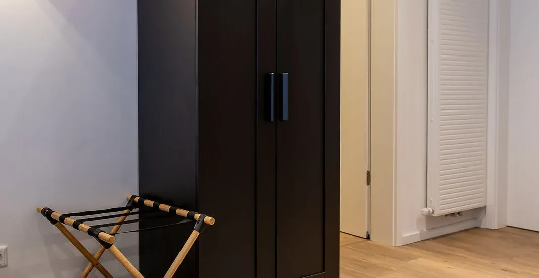 Eingangsbereich mit Kleiderschrank