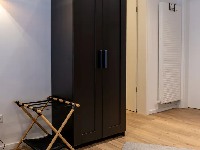 Eingangsbereich mit Kleiderschrank
